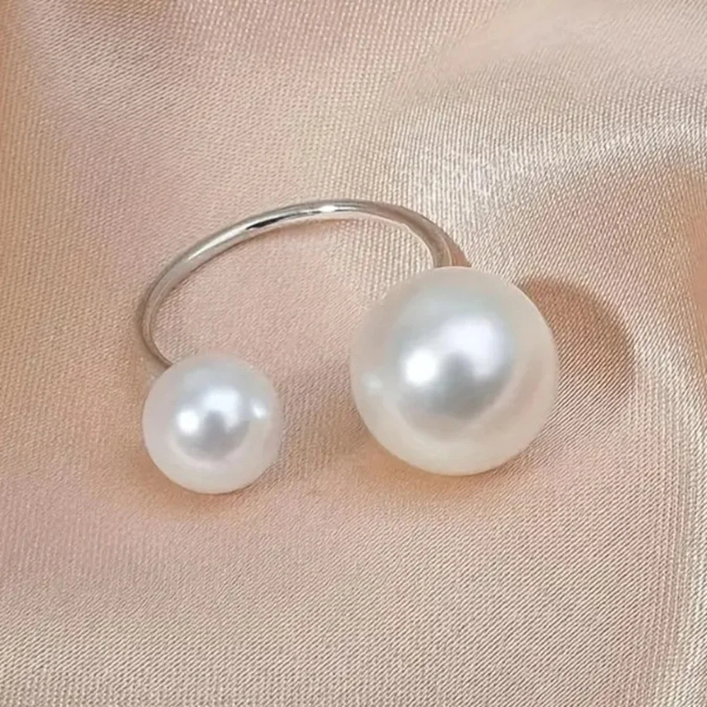 NEW Elegant Pearl Adjustable Ring - Platinum Silver Tone